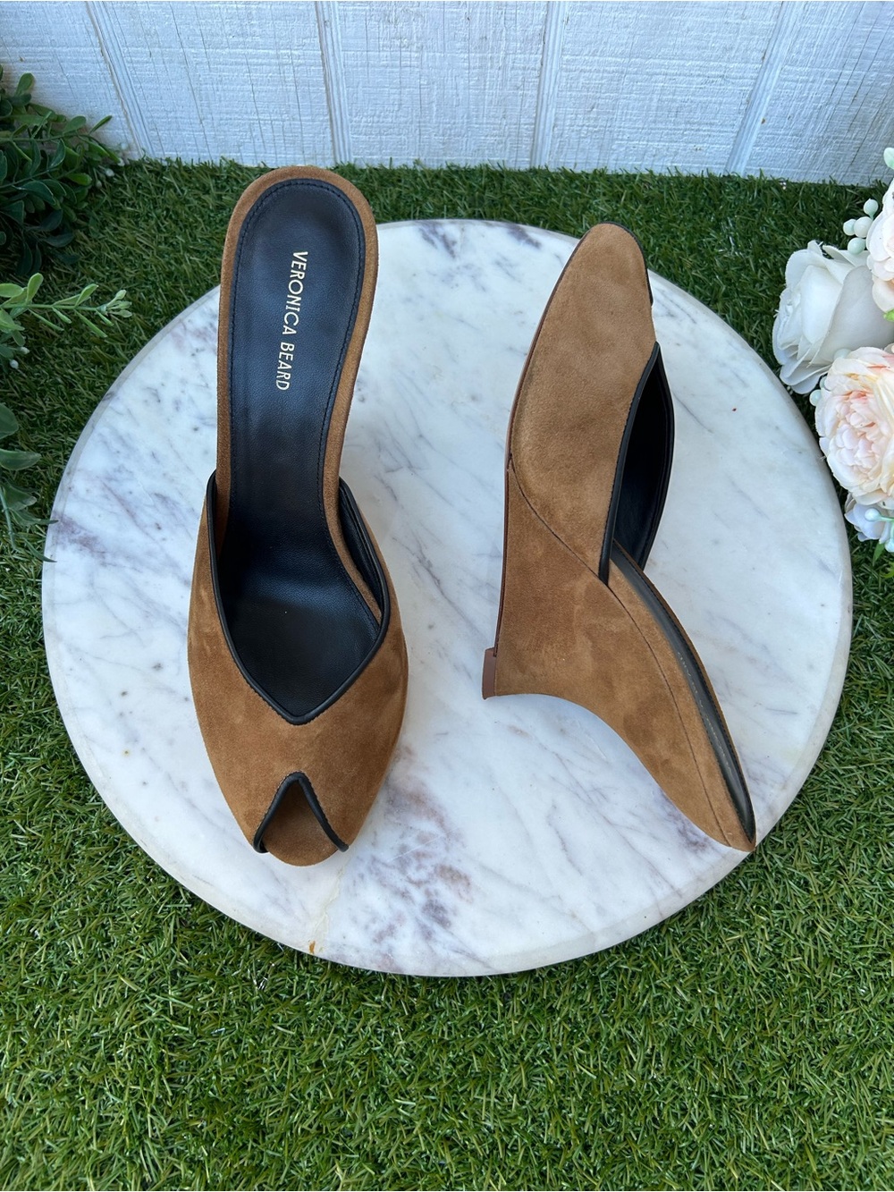 VERONICA BEARD
Mirabel Peep Toe Wedge Sandal
In Chestnut &Black Sz 9 gently used - Picture 8 of 16